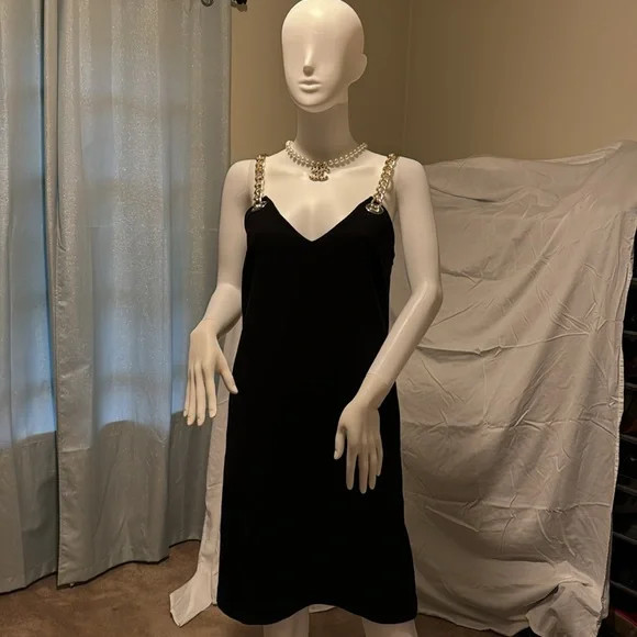 Michael Kors Mini Black Dress - Picture 3 of 16